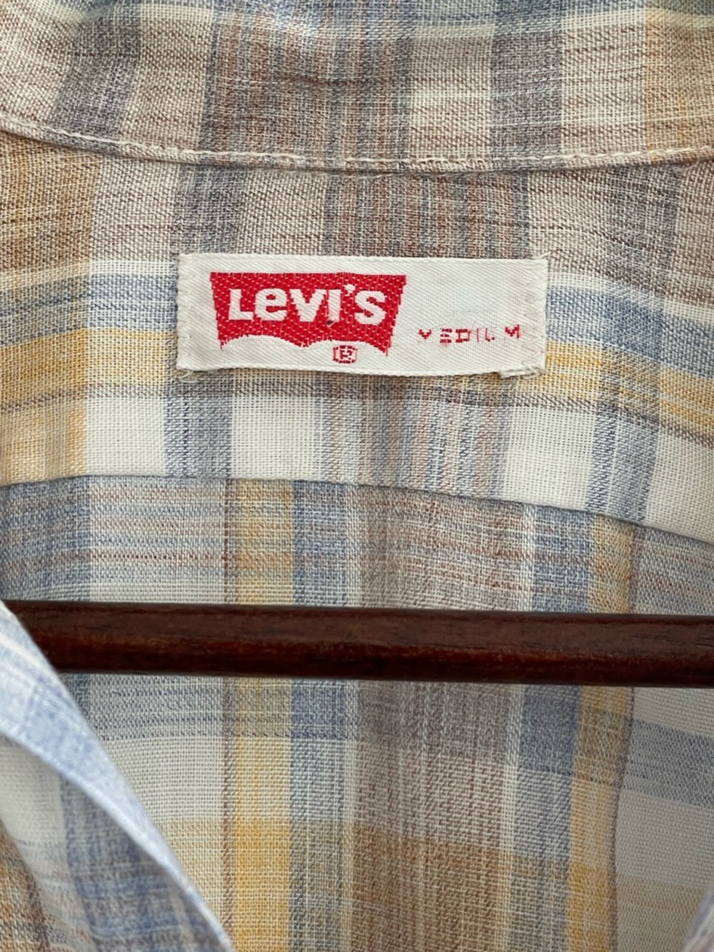Vintage Levi’s Plaid Short Sleeve Button Down Shirt Men’s Medium Lightweight - Picture 3 of 6